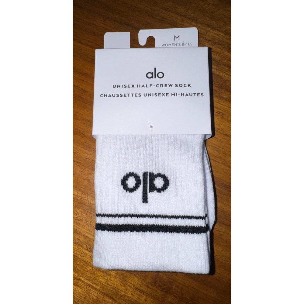 Alo Yoga Unisex Half-Crew Socks White Black Logo Ribbed Athletic Size M A0480U